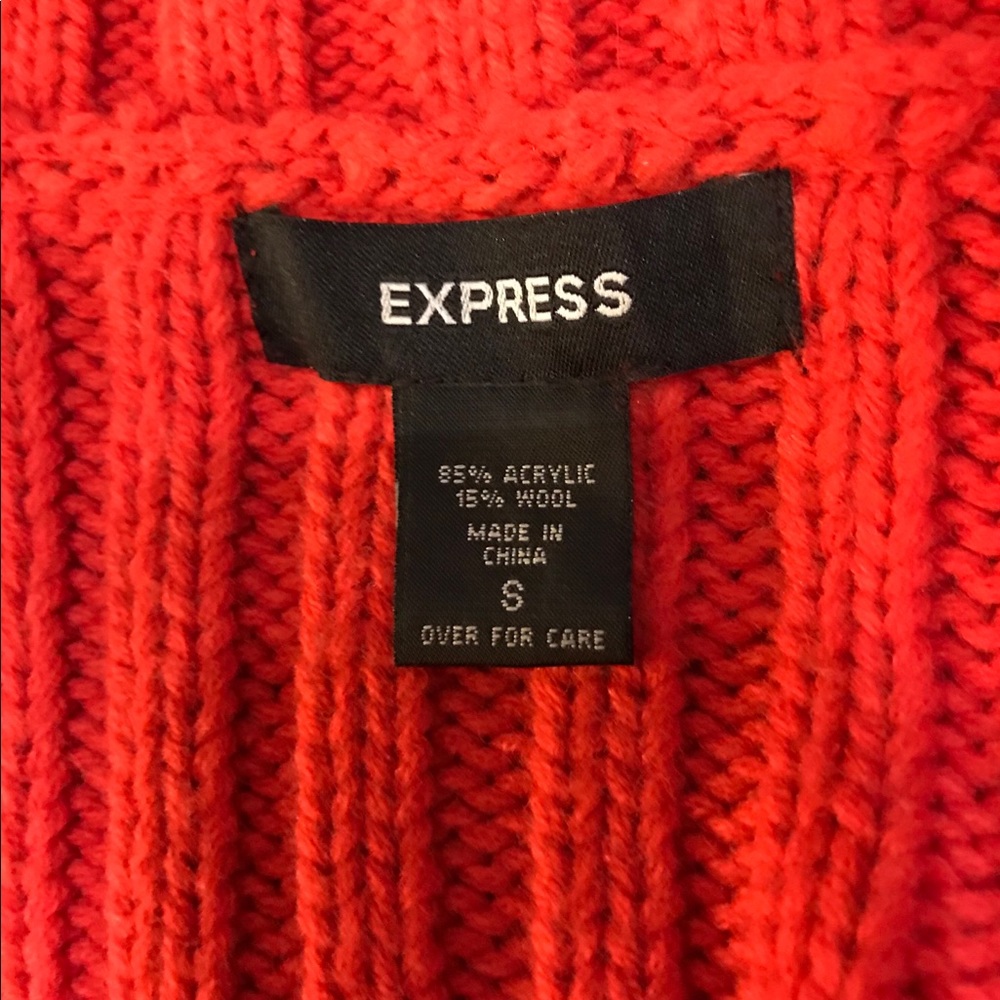 Express Sweater - Picture 4 of 4